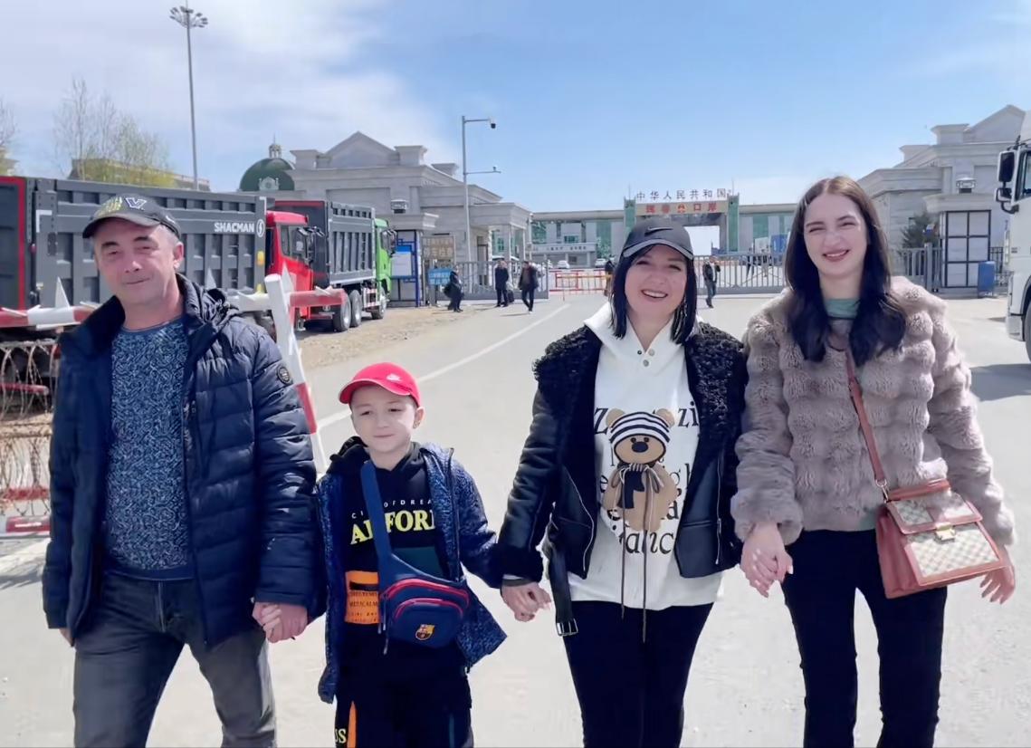 天津小伙带乌克兰妻子丈母娘回国,天津富二代娶乌克兰洋媳妇