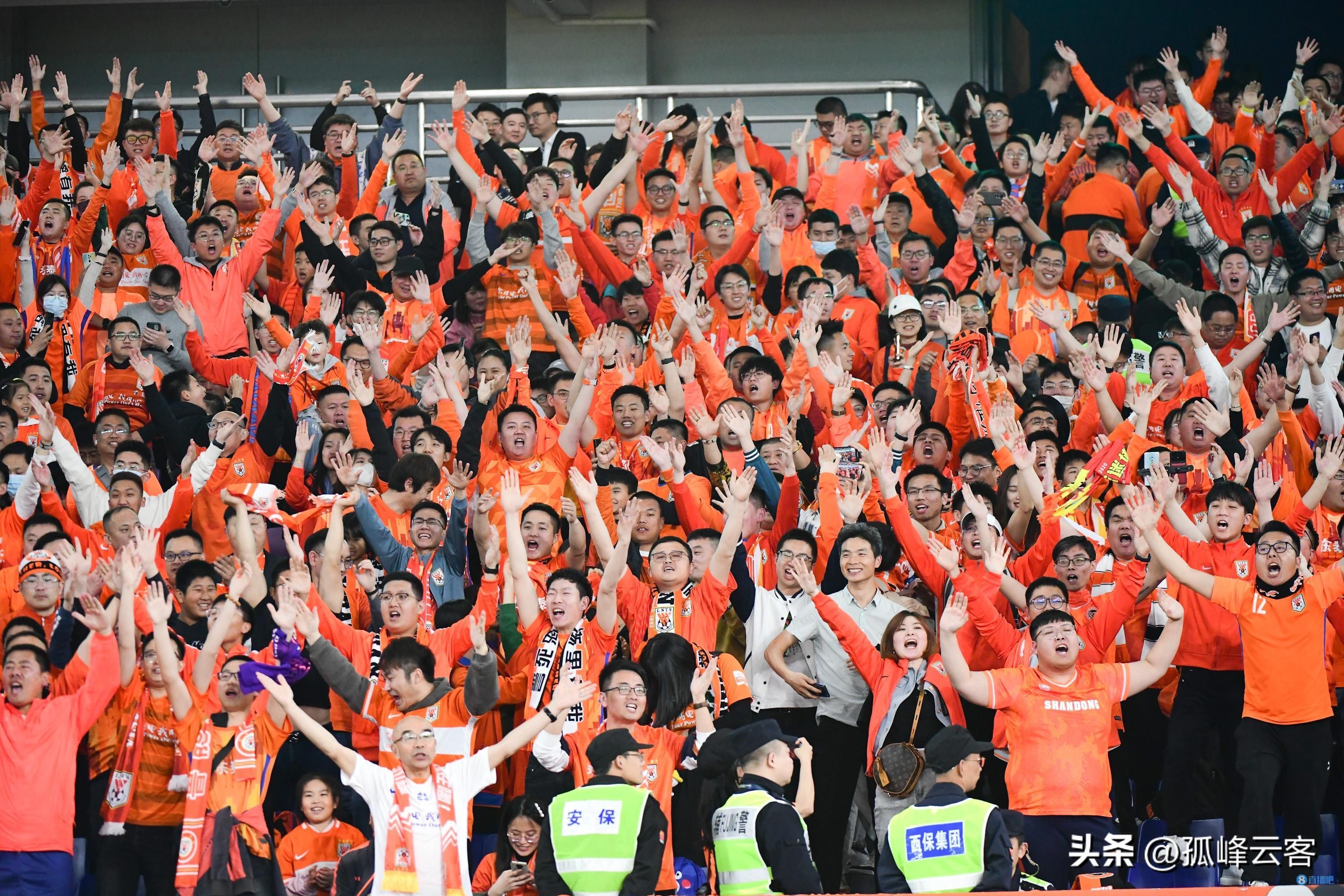 谢晖吐槽球迷不到场看球,谢晖致谢球迷