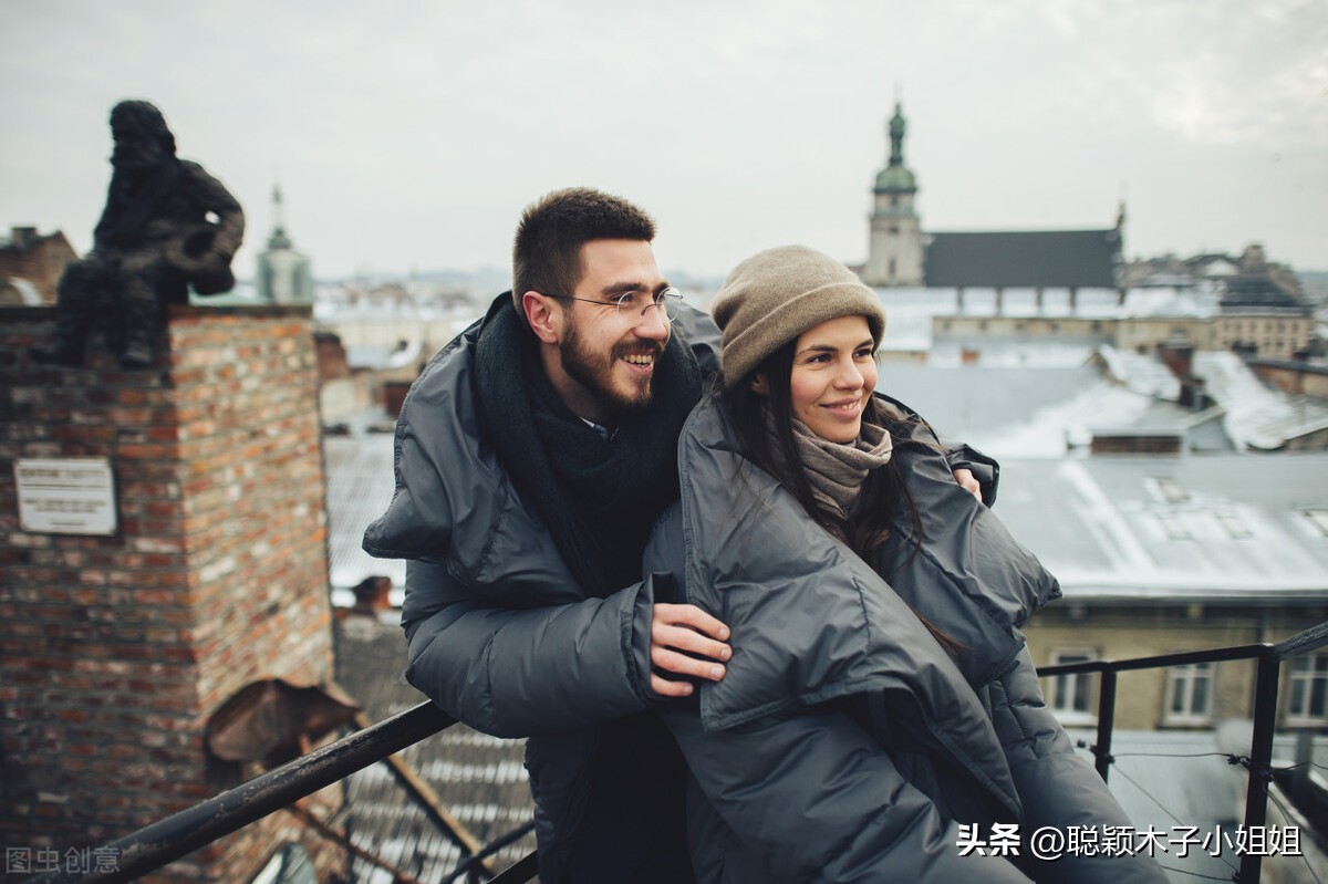 异性男人动了真情的六种表现,异性之间动了真情会有这样的默契