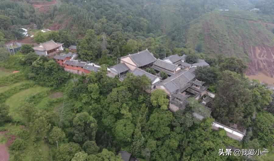 云南楚雄古建筑屋顶,云南楚雄守护古建筑