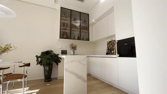 斜坡造型吊顶,斜坡屋顶木板吊顶