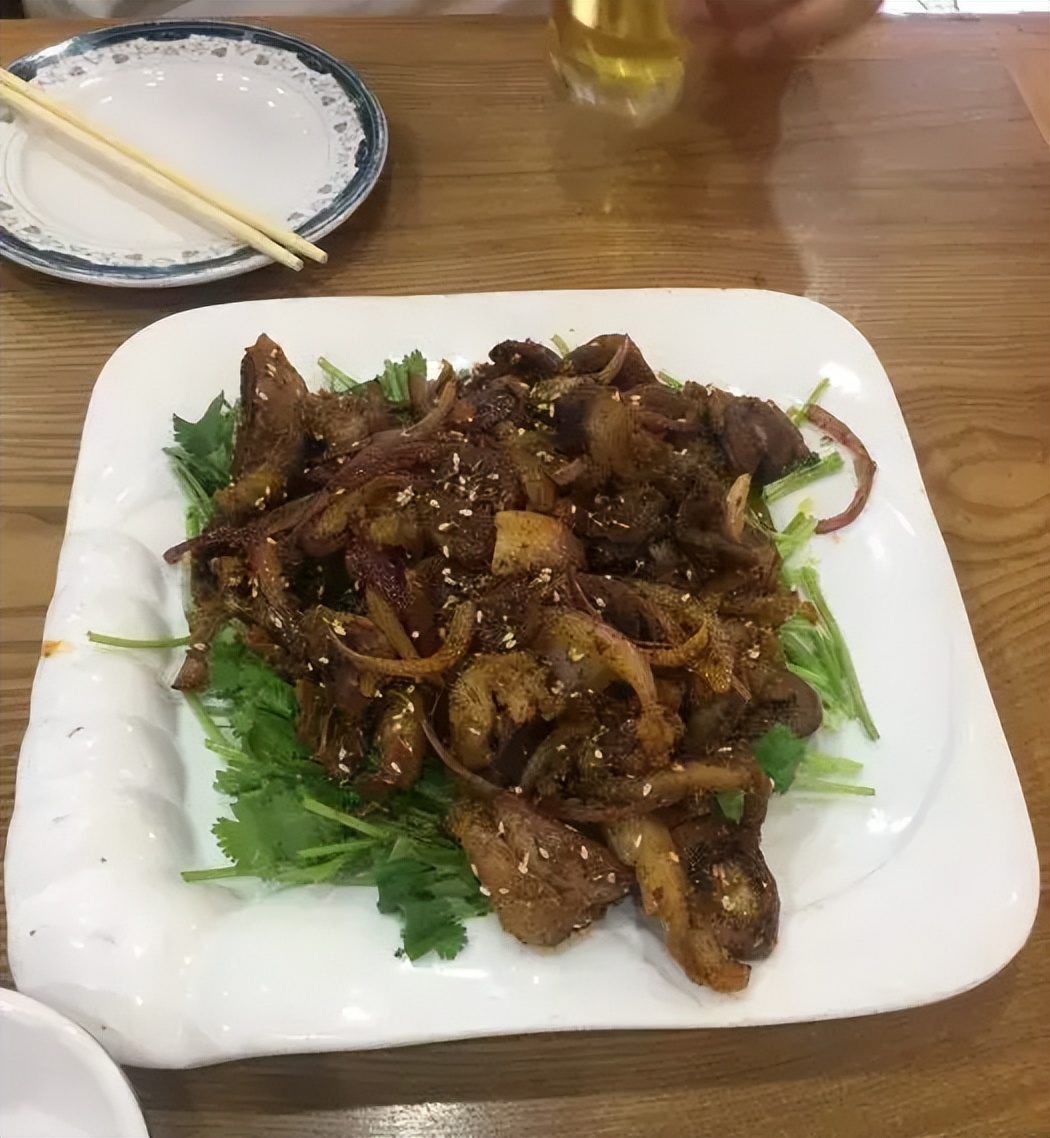江湖上最霸气菜名,最个性的江湖菜店名