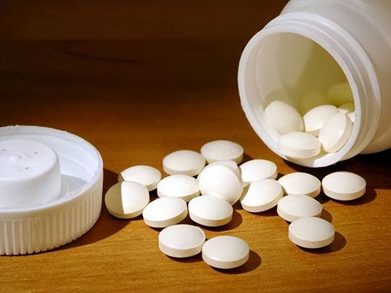 血压高吃地平和沙坦降下来怎么办,沙坦与地平一起吃血压低怎么办