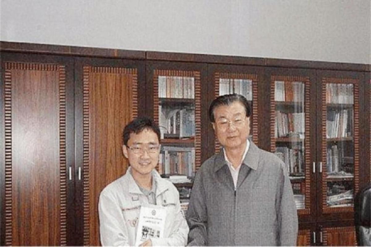 他用甲骨文写了一篇文章,他用甲骨文写作文惊艳了全国