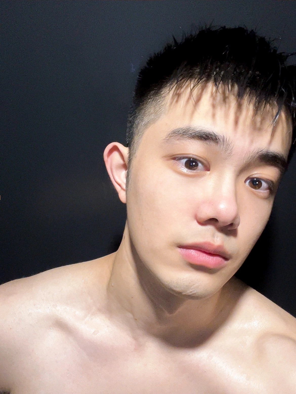 夏季男士洗面奶推荐 (男士护肤品测评男士洗面奶)