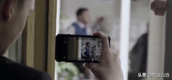 跳梁小丑还是众望所归？泽连斯基：从喜剧演员到乌克兰总统