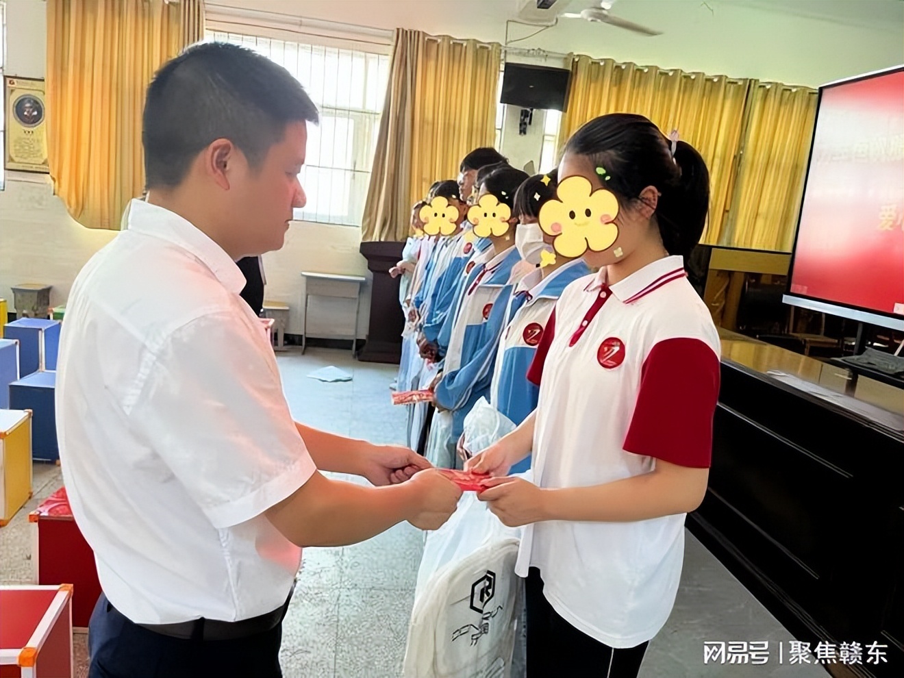 雪大初瑞雪鼓励年轻人去追梦,初瑞雪雪大讲述自己的故事