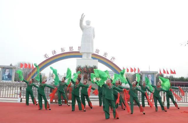 告诉你一个真实的南街村,如何评价南街村