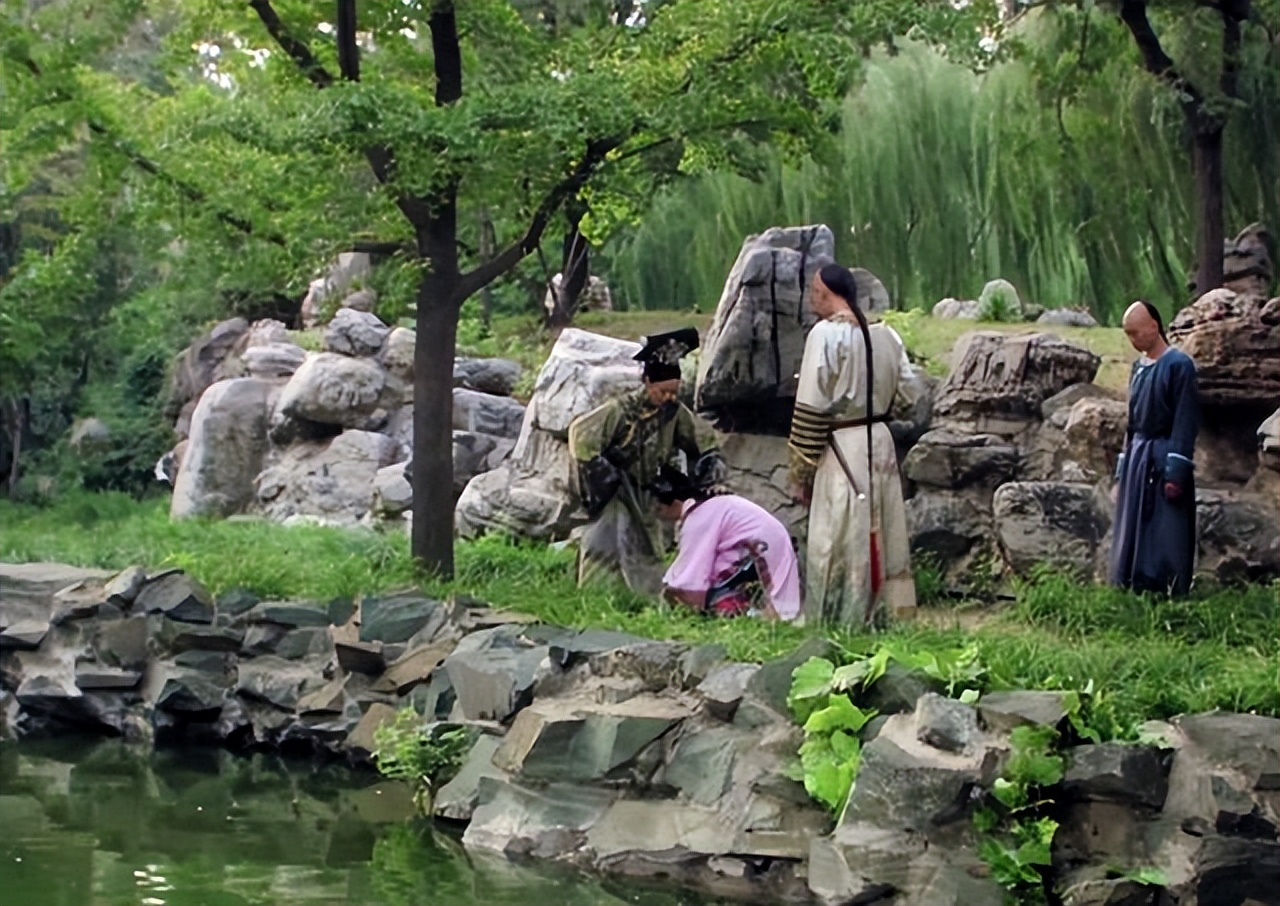 三寸金莲的裹脚史,三寸金莲鞋寓意