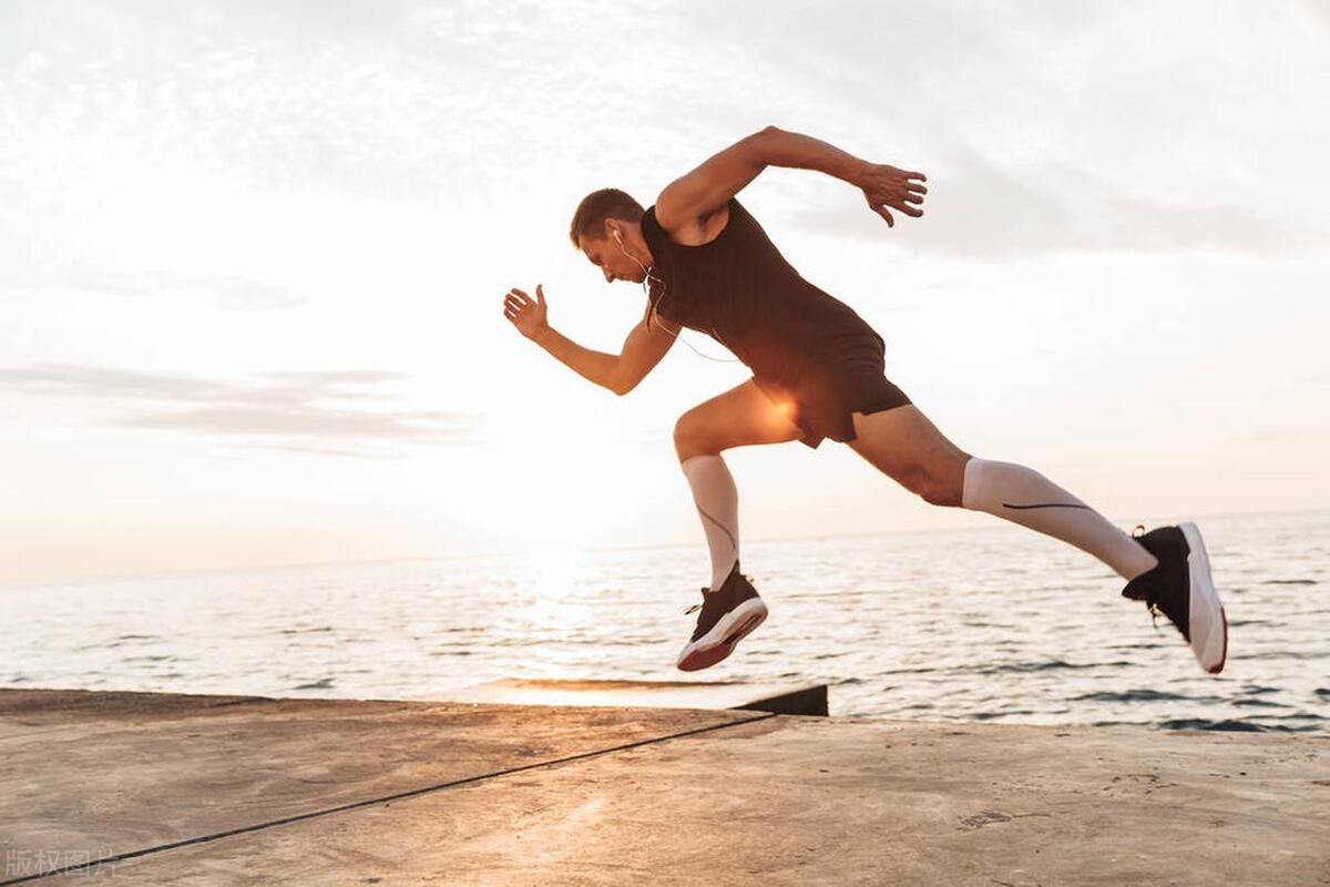 跑步小技巧如何跑得更快,有几种方法提高跑步成绩
