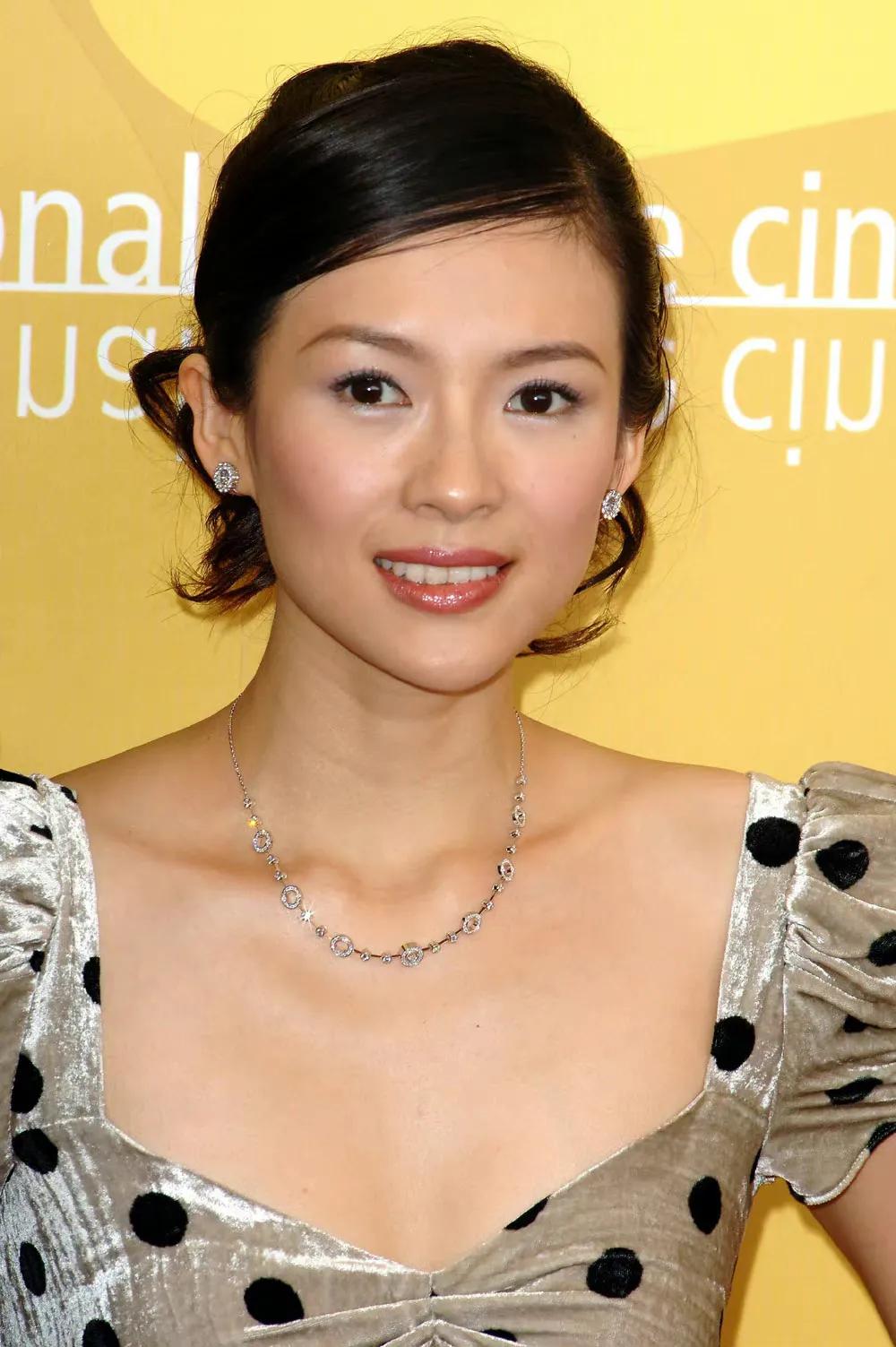 章子怡早期吻戏,章子怡早期真实照片