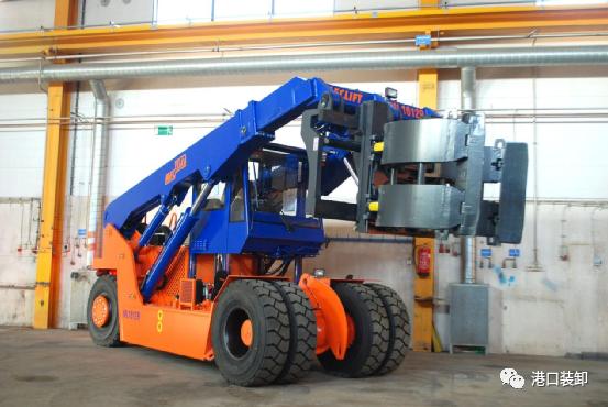 设备|芬兰Meclift的臂架伸缩式叉车,VariableReachTruck