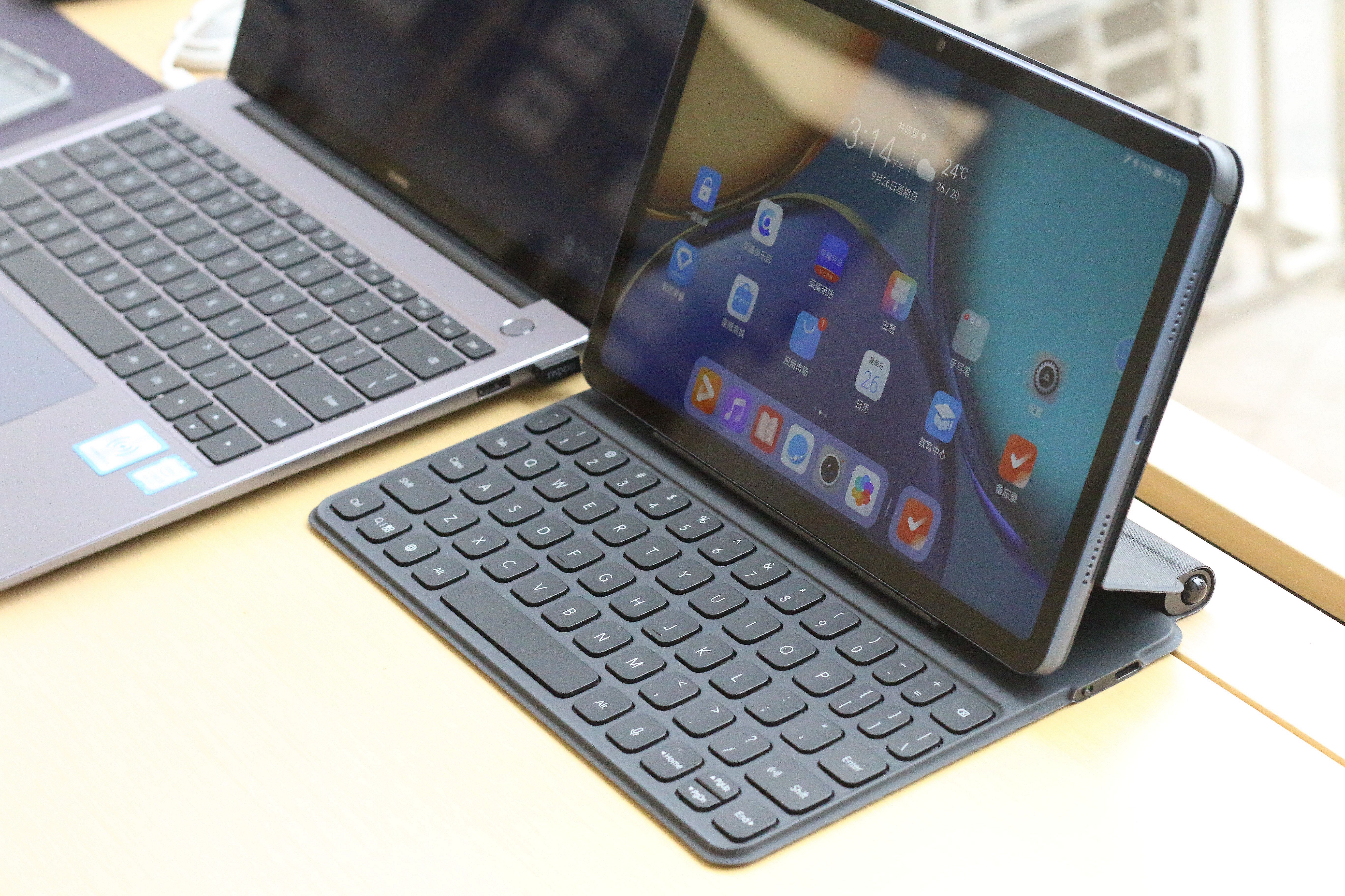 荣耀华为平板如何关小窗口,荣耀平板v7propc模式使用