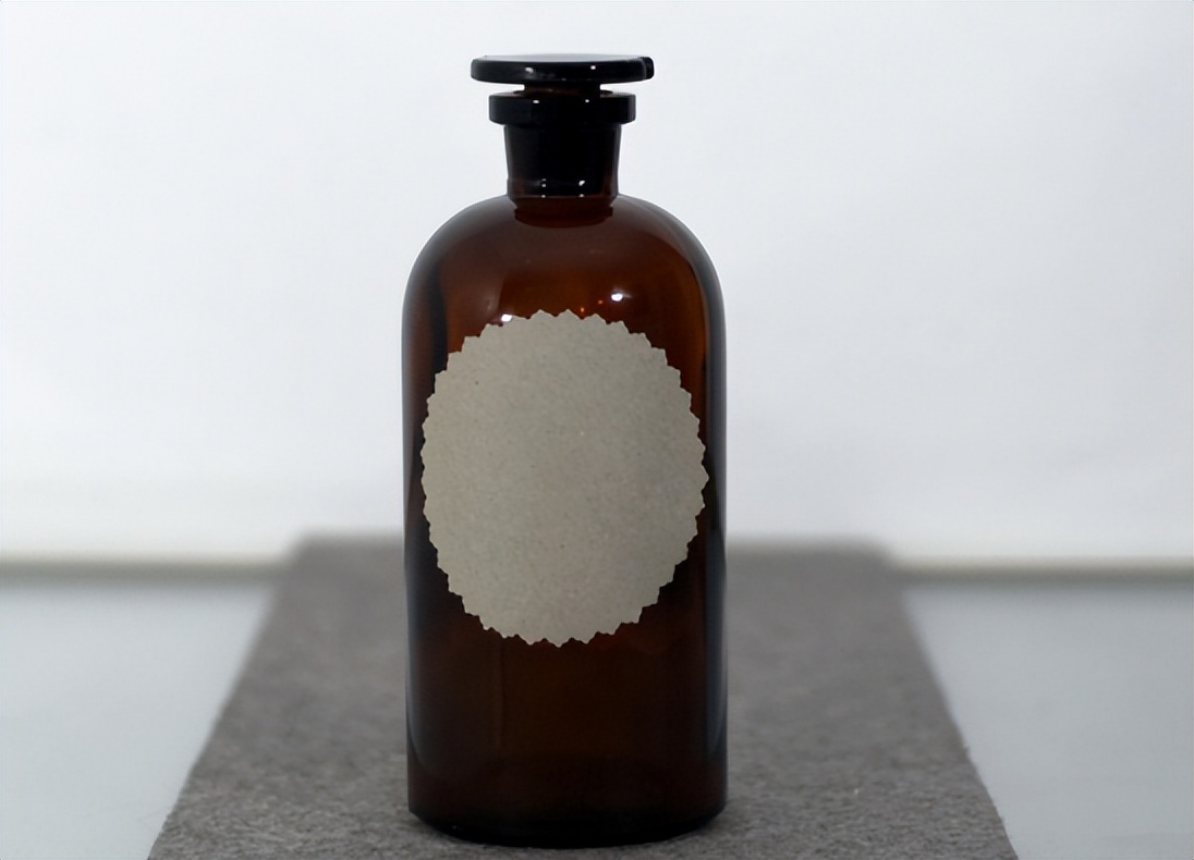 61岁老夫妻一周三次同房，干涩疼痛，用润滑液对身体有危害吗？