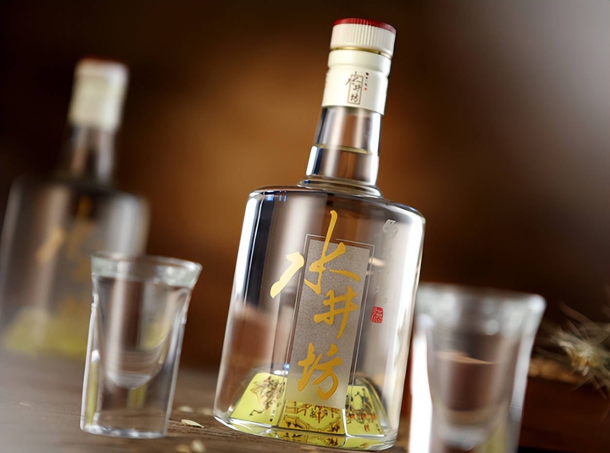 四川饮酒怪象：泸五剑名满天下，但这4款在老百姓中也有口皆碑