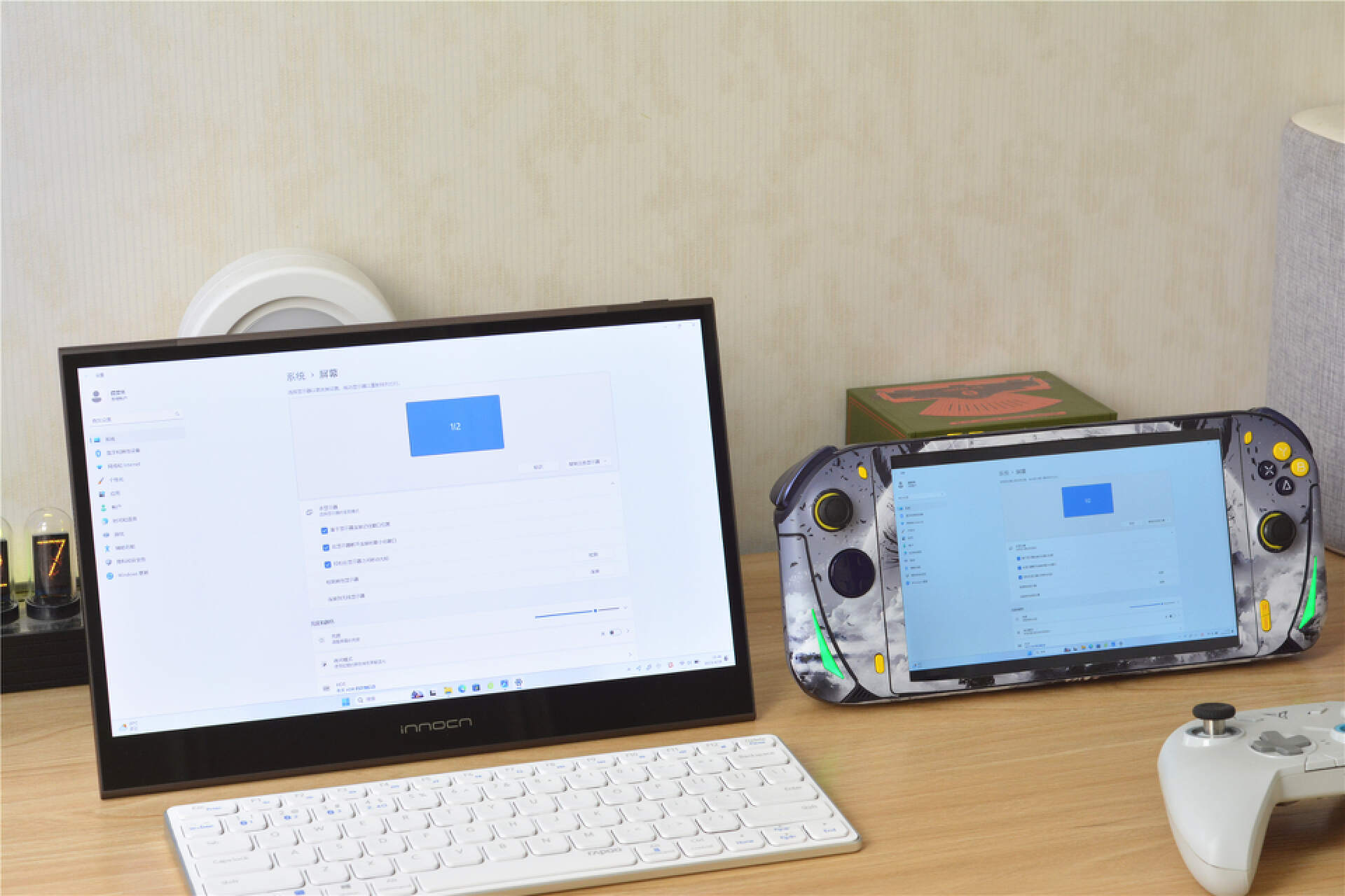 目前市面上最好的oled显示器,目前oled最好的显示器