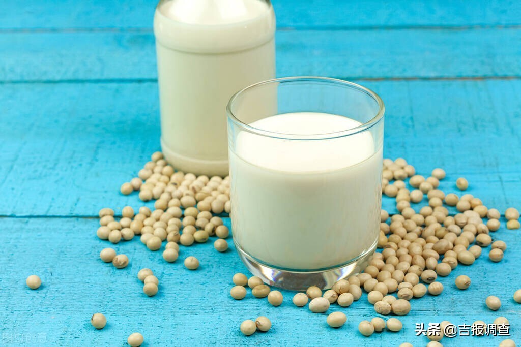 经常喝豆浆能促使乳房发育么,喝豆浆会导致乳腺发育嘛