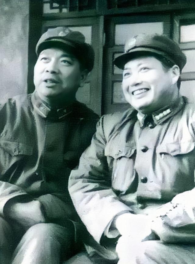 对越反击战前，*世友许**扣住了副司令的免职文件：打完仗你再回去