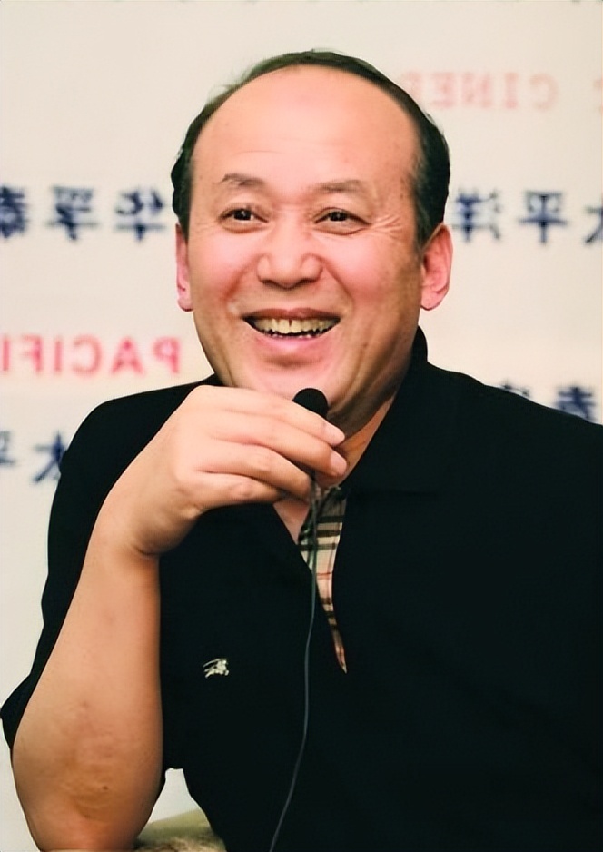 著名喜剧演员郭达:感谢蔡明,与平凡妻子相爱一生