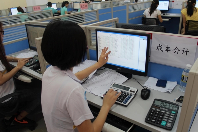 适合女孩子就业的理工科专业,理工女生适合学的有前景的专业