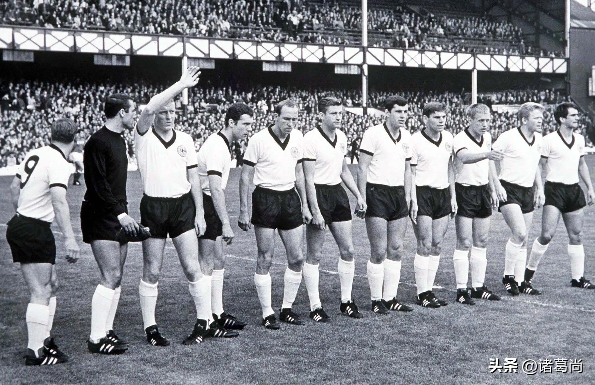 历届德国世界杯球衣,4冠王德国