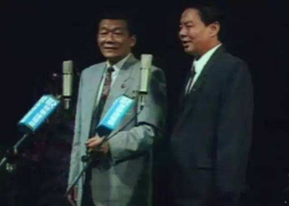 姜昆和侯耀华谁的相声好,姜昆如何看待侯耀华