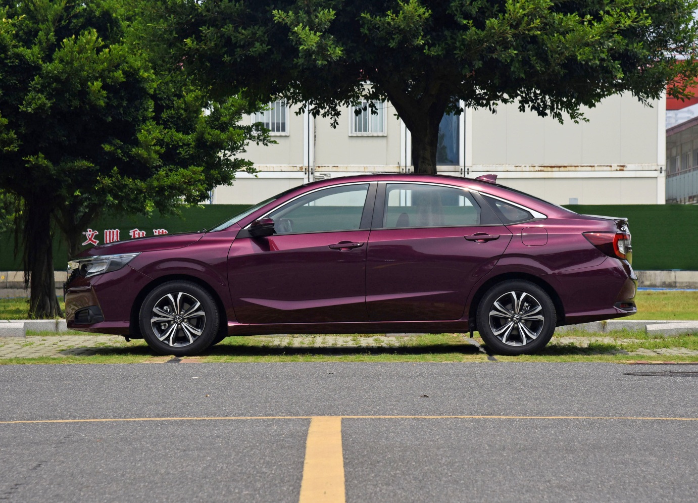 本田凌派1.0t和英朗1.3t选哪个好,1.0t凌派值不值得买