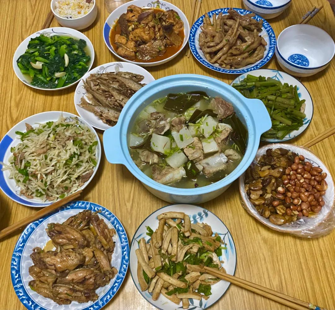 吃的盐来自哪里,吃的盐大部分来自陆地还是海里