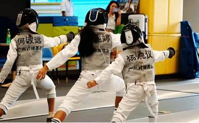 儿童击剑运动员下肢力量训练,少儿运动击剑
