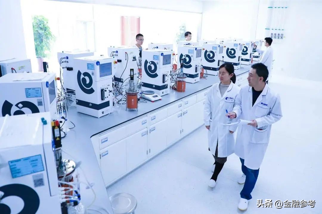 齐鲁制药滴眼液,齐鲁制药溴芬酸钠滴眼液获批上市