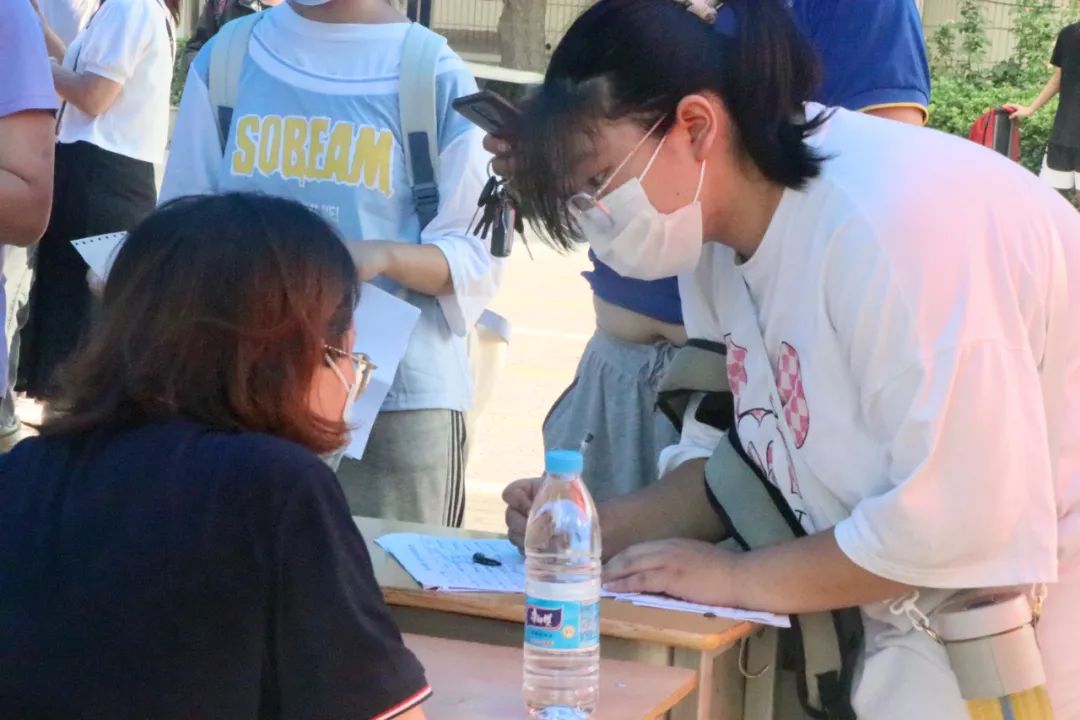 郑州高中学校军训,郑州市各高中军训