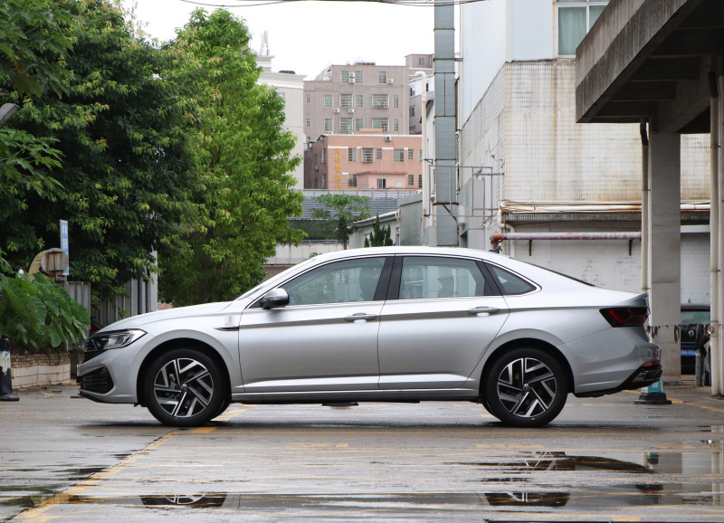 迈腾280和速腾280发动机一样吗,1.4的速腾和1.4的迈腾有何区别