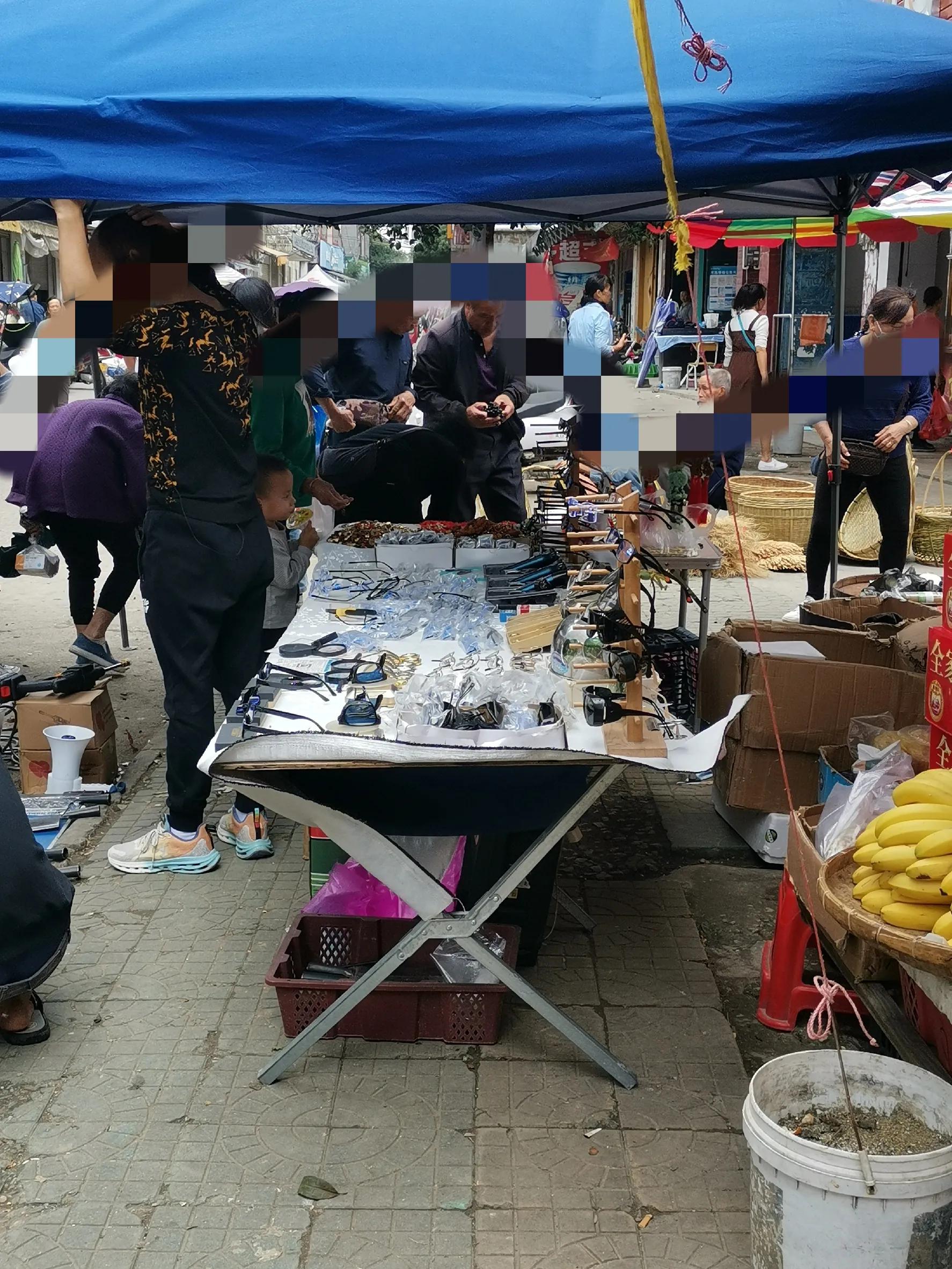 摆摊第181天和182天：河池市罗城县小长安镇和柳州市融水县永乐镇