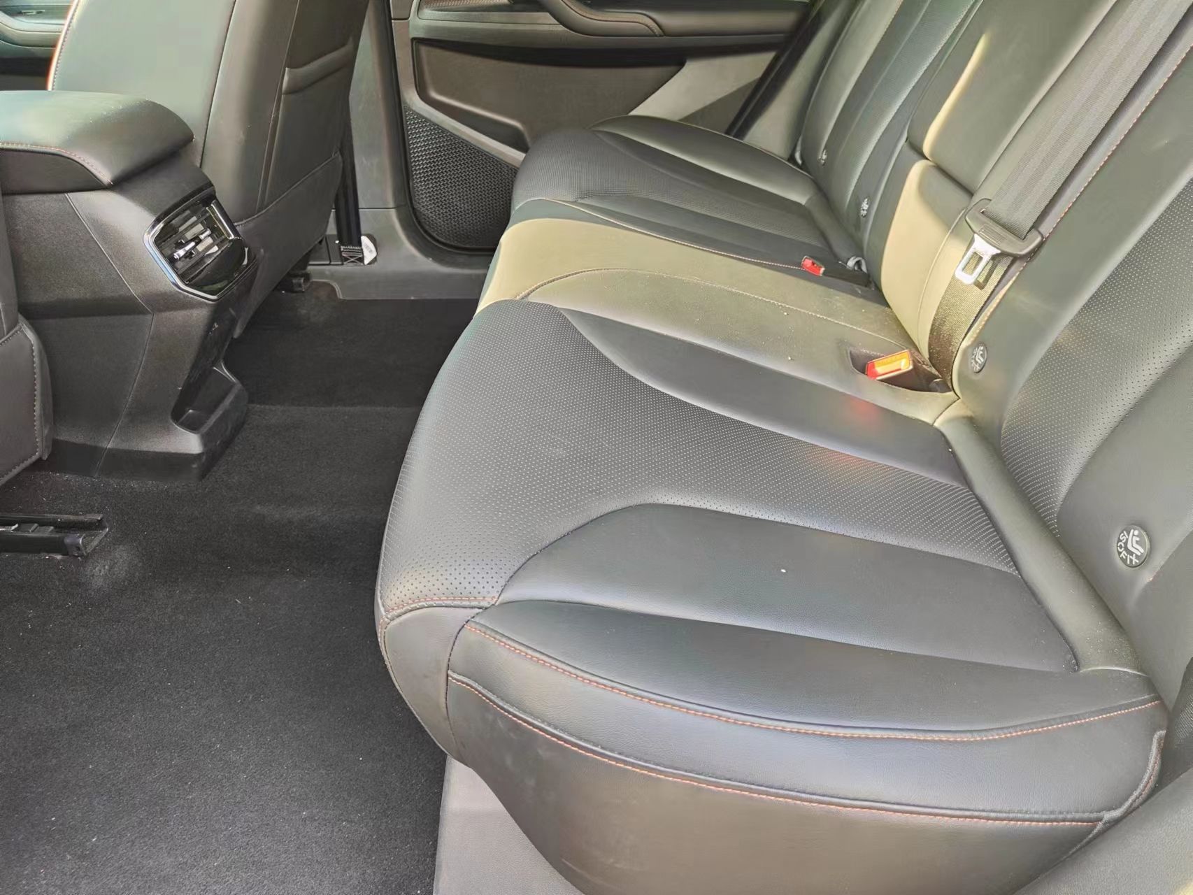 荣威erx5纯电高速120迈试驾视频,开着比燃油版舒服测试荣威erx5