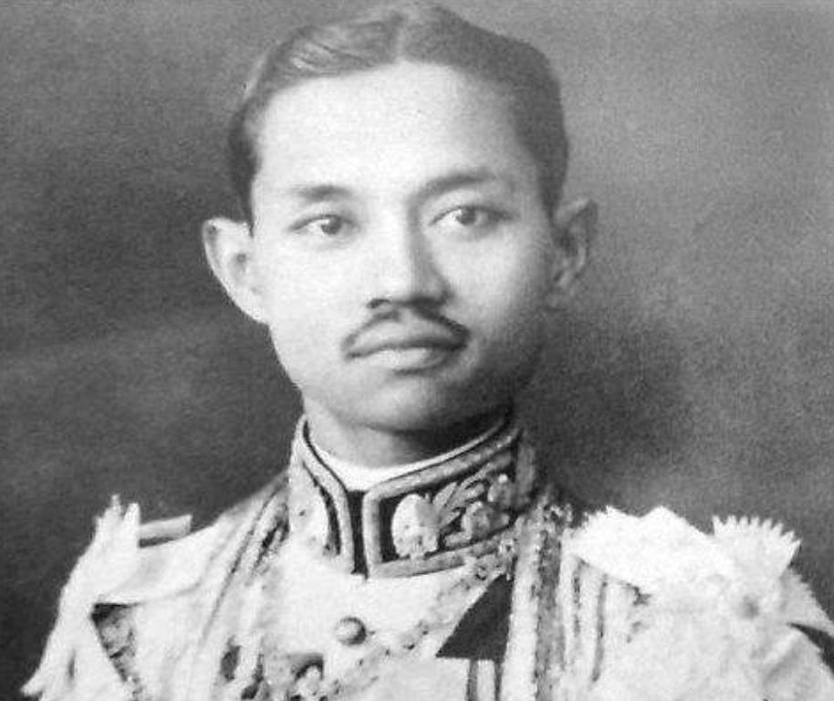 泰国历史经历了几个朝代,泰国王室是君主立宪吗