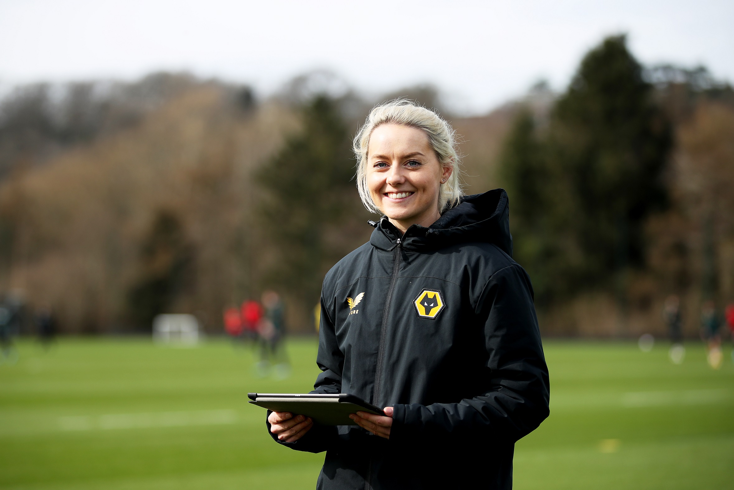 狼队女性力量：硕士毕业来到狼队的运动科学家Fay