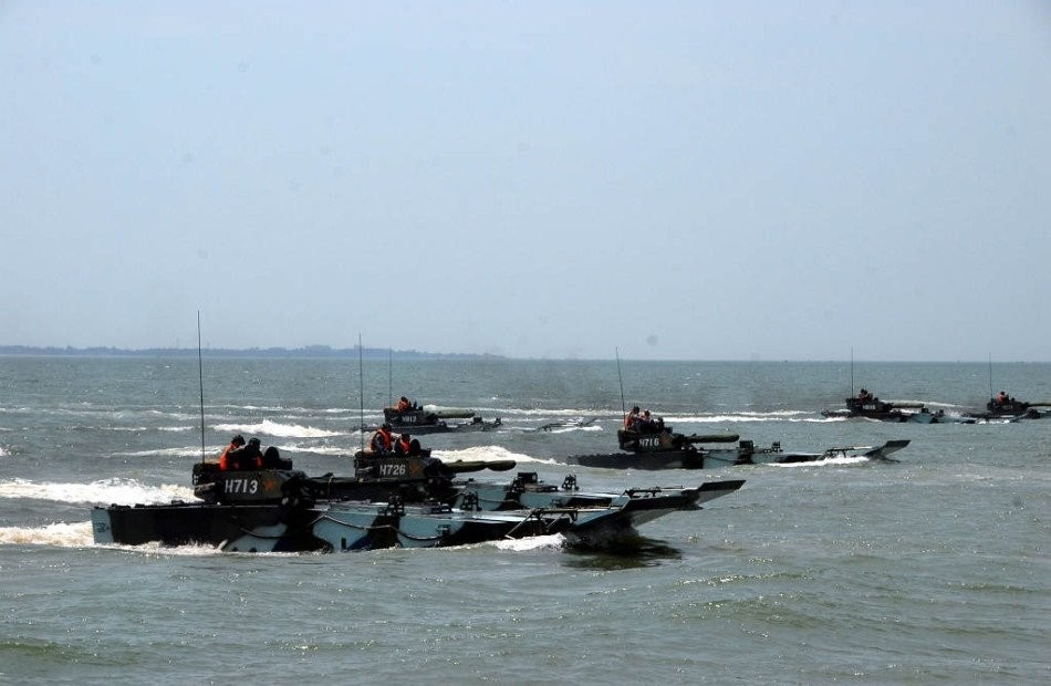 大陆敢拿下东沙，美就炸平南海岛礁？台语出惊人，又搞“两国论”