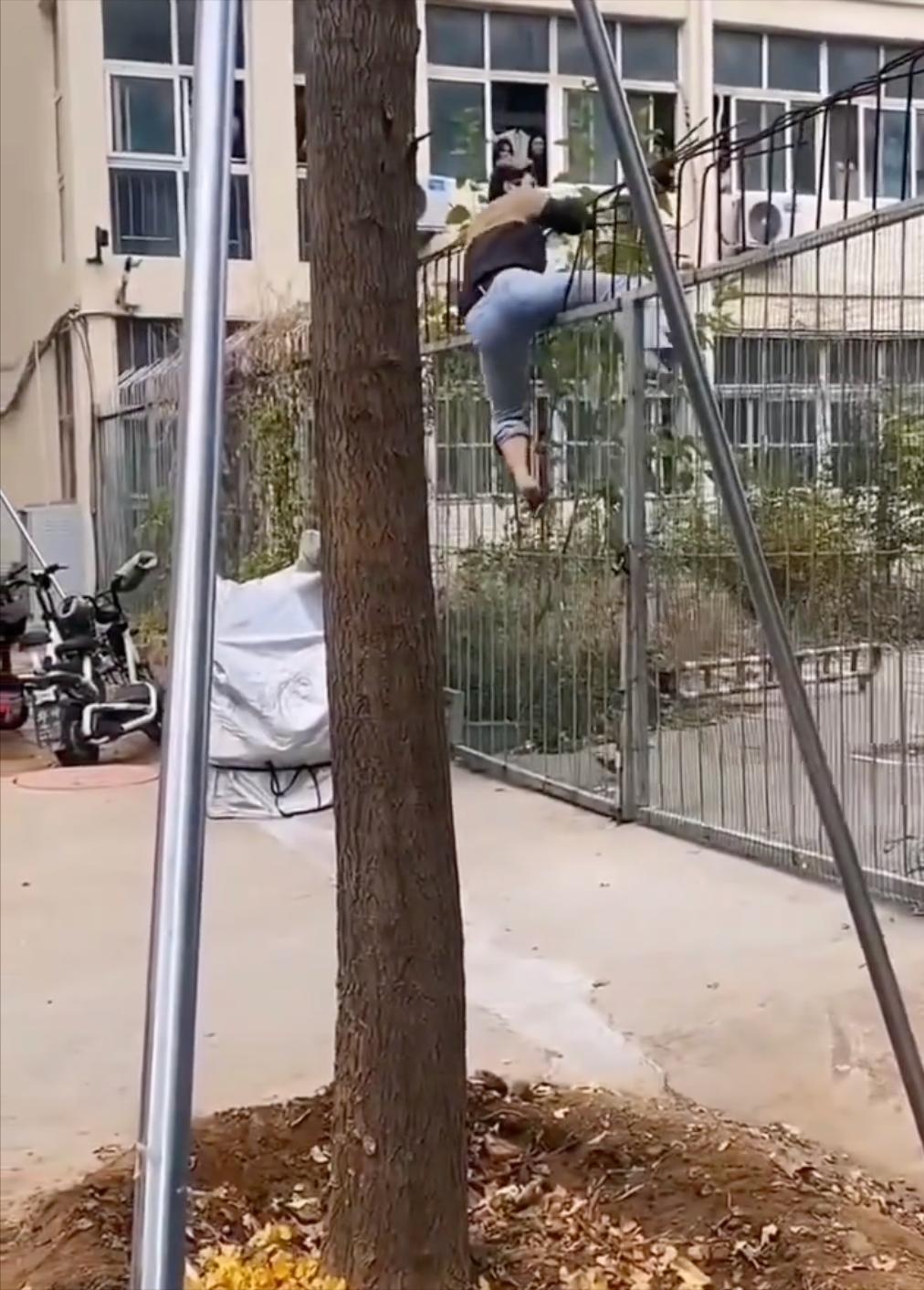 灞变笢鏈嶈鑱屼笟瀛﹂櫌榛勬瘺浜嬩欢鍚庣画,灞变笢鏈嶈鑱屼笟瀛﹂櫌榛勬瘺鏄皝