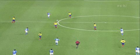 连续无缘世界杯的残酷事实是否让人更怀念02与06年的蓝衣军团？