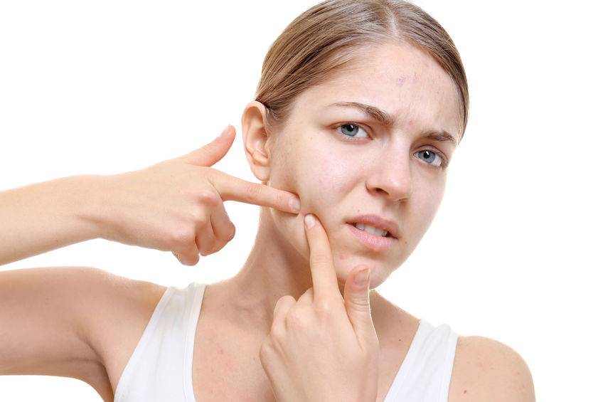 脸上长痘痘后，痘印怎么消除？推荐：这4个方法或能减少痘印