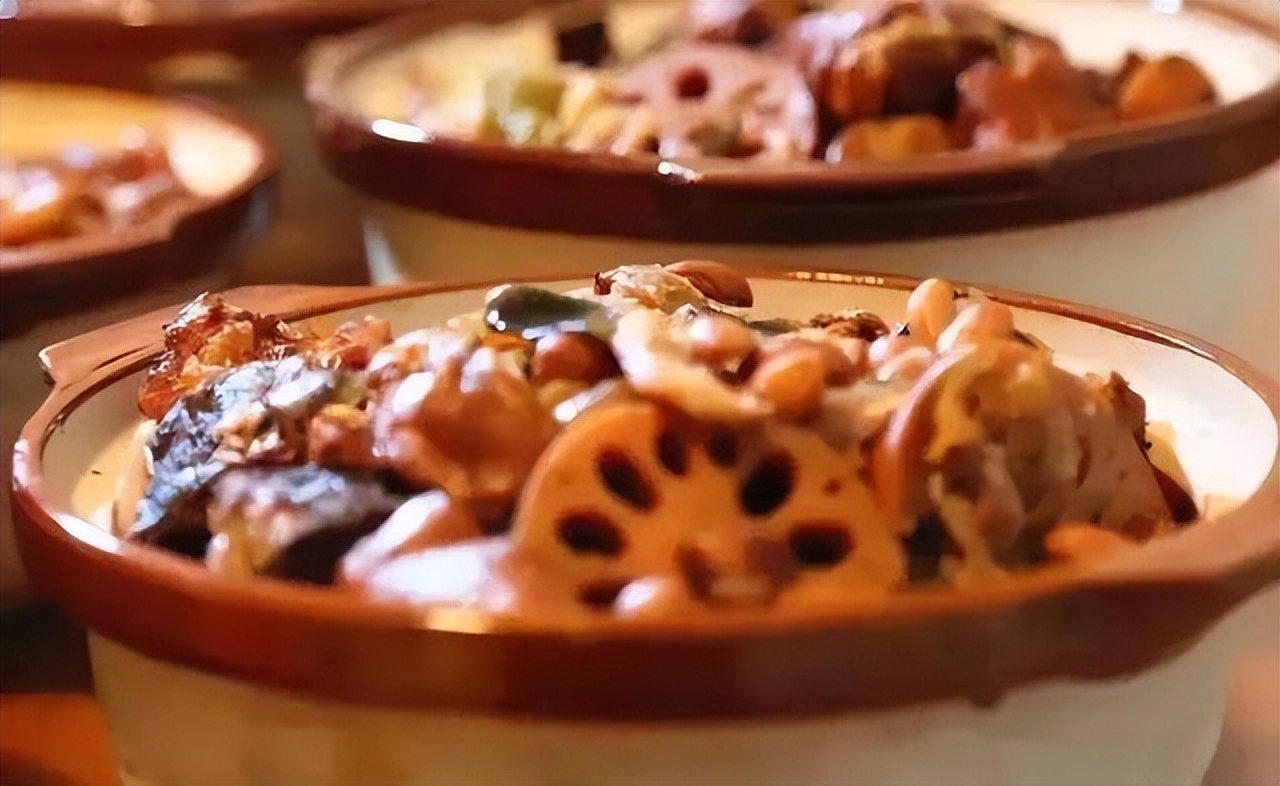 济南和青岛哪里旅游人多,青岛和济南旅游哪里人少