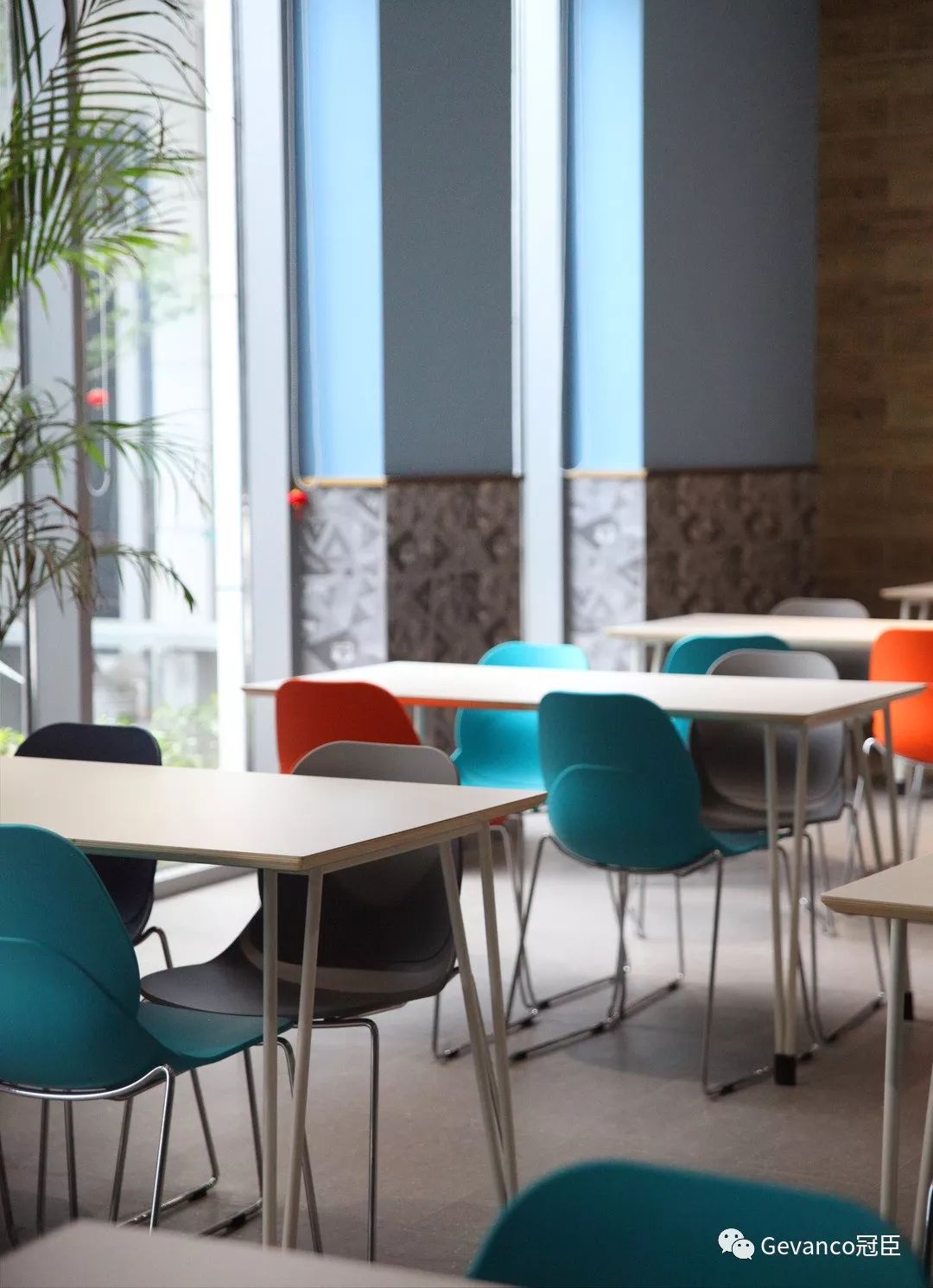 冠臣办公家具档次,冠臣办公椅质量怎么样