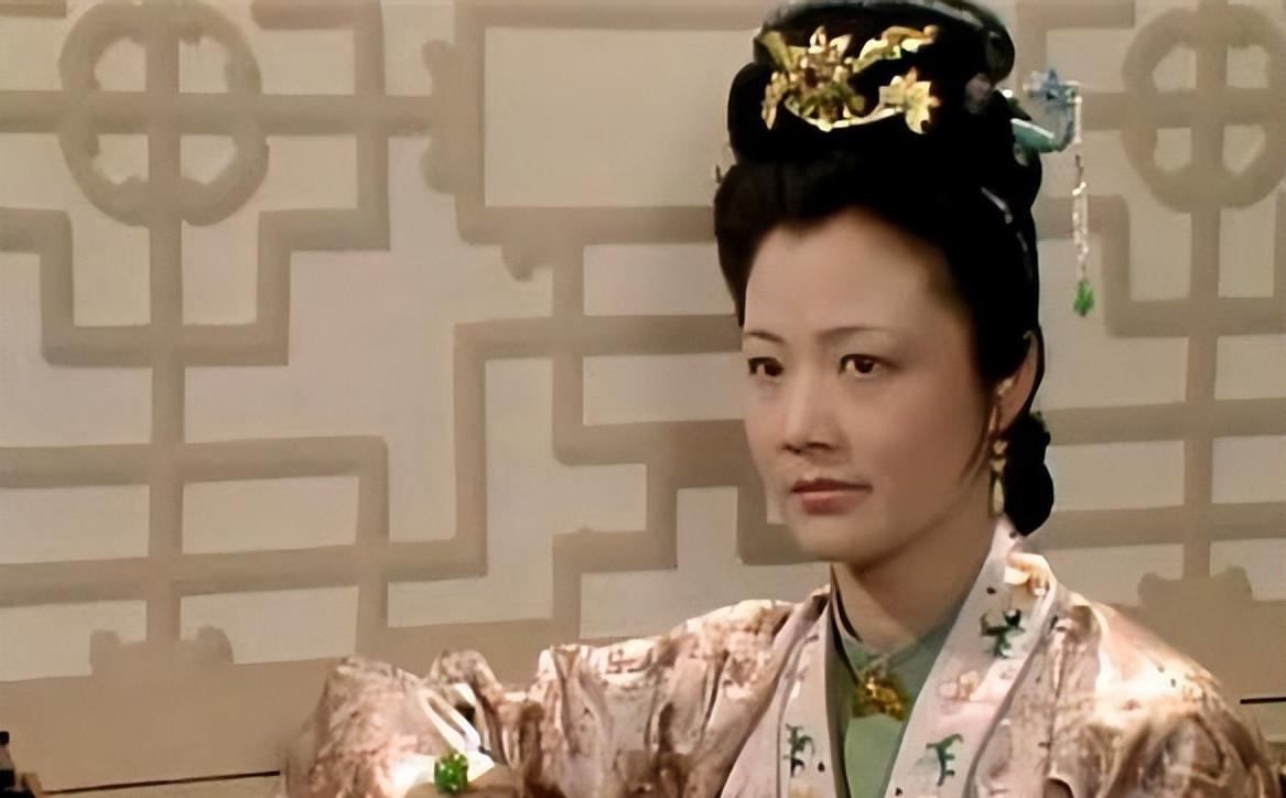 秦可卿和公公“爬灰”的丑事究竟是心甘情愿还是淫威下的不得不从