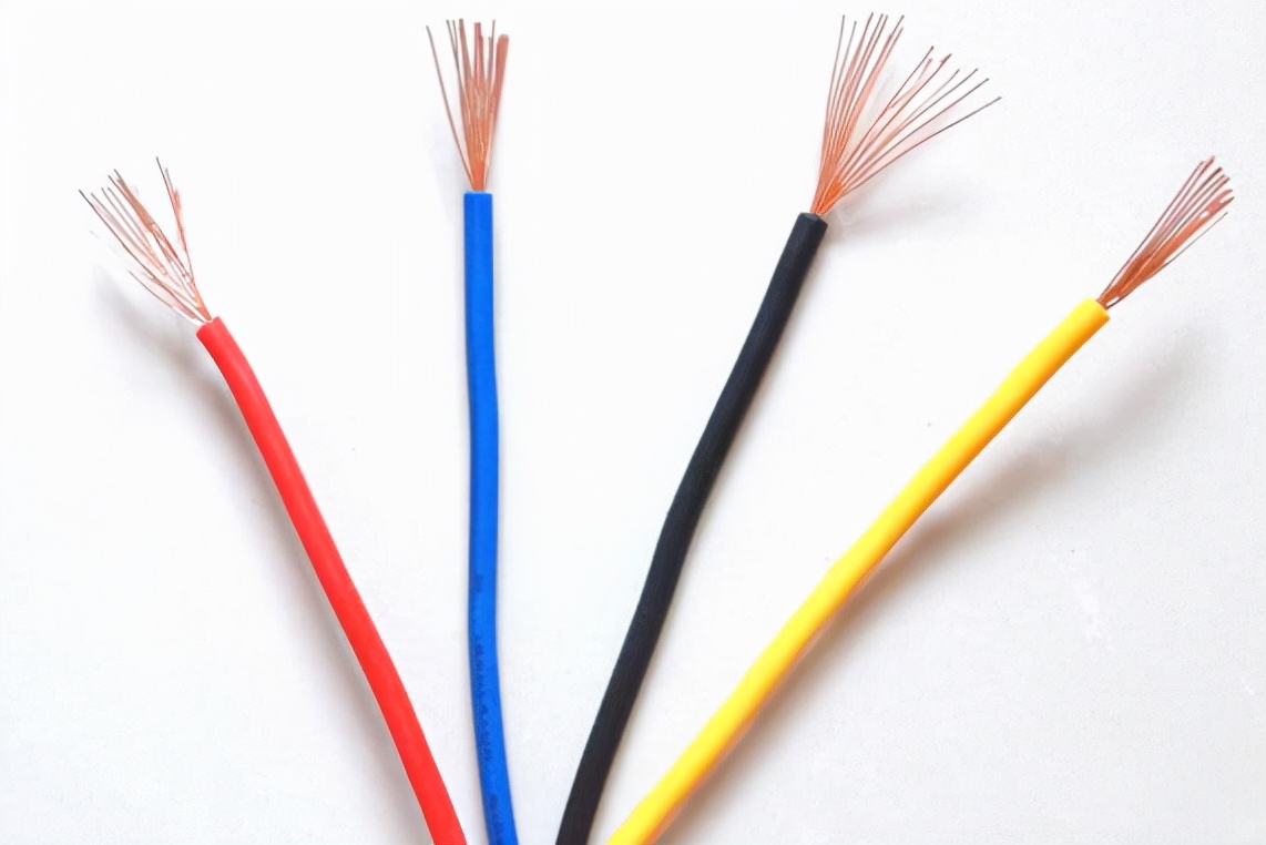 集成墙板龙骨用什么材料,装饰板龙骨是什么材质的