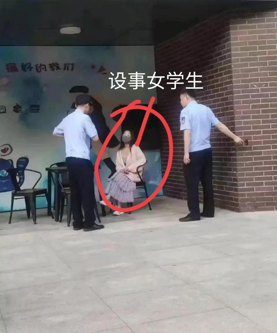 澶х摐鍚愭Ы澶у叏瑙嗛,澶х摐琚獋瑙嗛