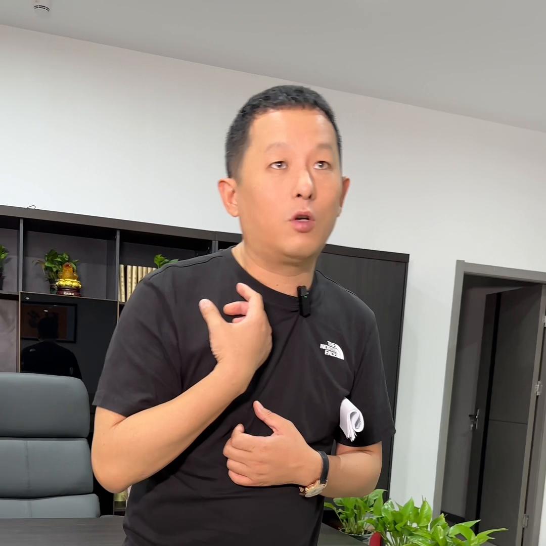 怎样提升自己做服装生意的能力,服装人要想生意好就要勤上新