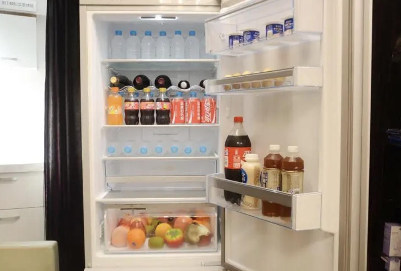 海尔冰箱门关不严怎么修,冰箱门关不严小妙招图片