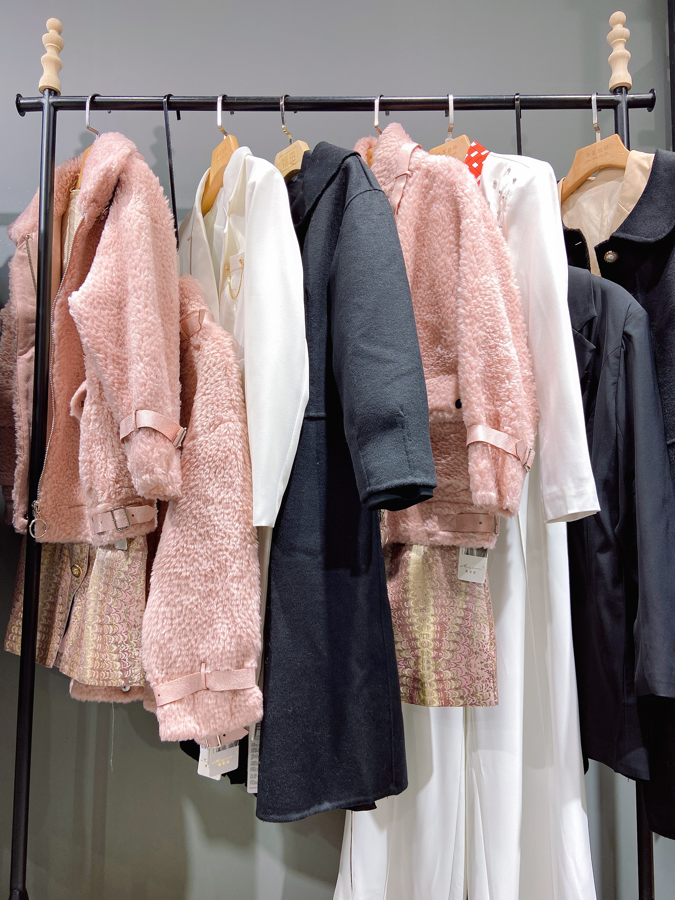 芭依璐撤柜女装春装,芭依璐20款女装最新爆款