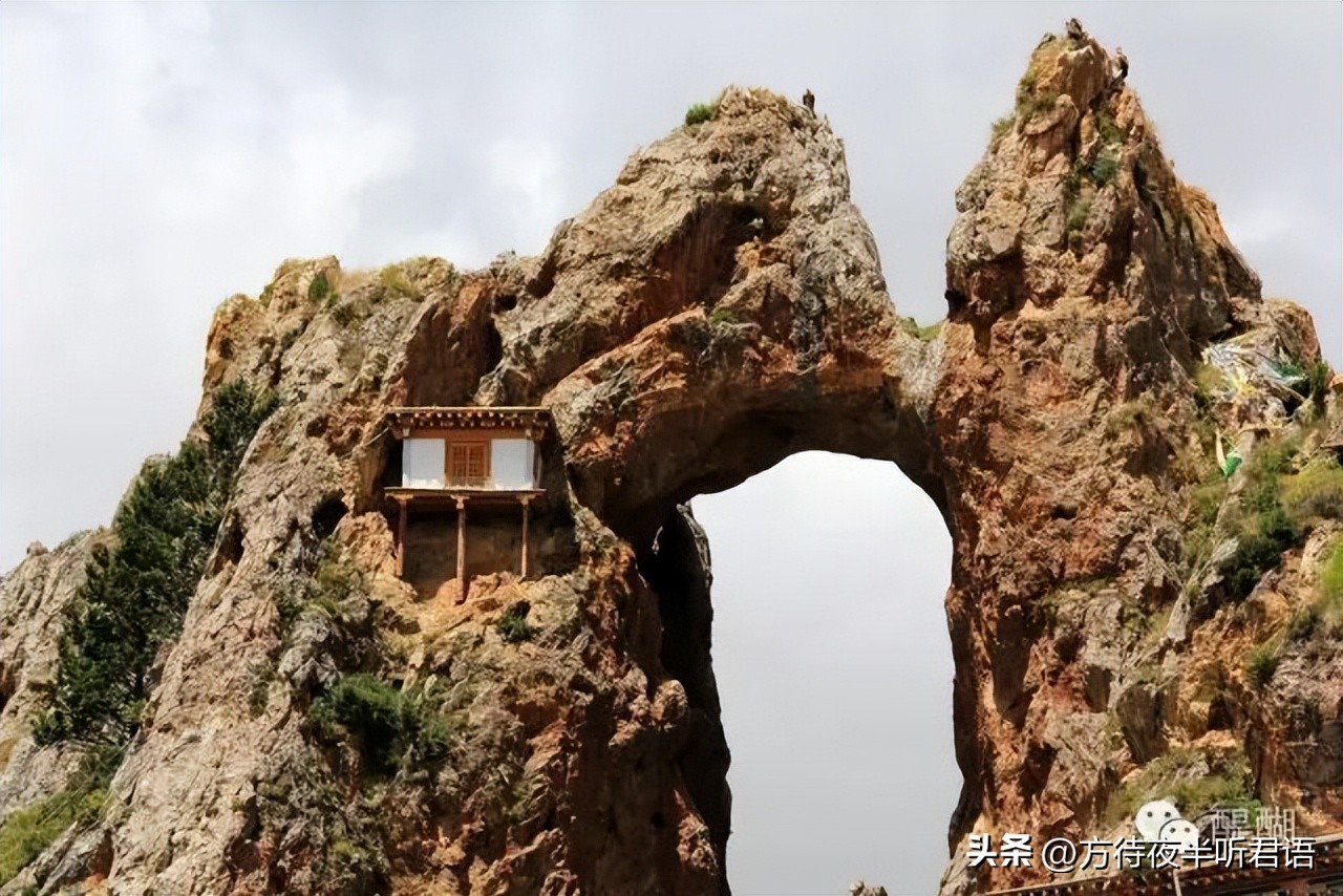 绝壁上的寺庙,山崖上的寺庙叫什么