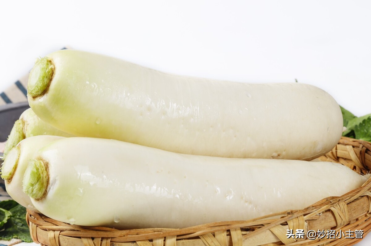 衣物上的血渍怎么洗,衣物顽固血渍怎么去除